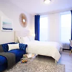 240-6 New Prime Location W&d In Unit * New York