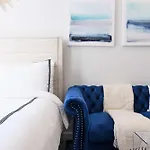Apartment 240-15 Luxury Prime Location W&d New York