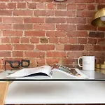 240-15 Luxury Prime Location W&d New York