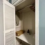 Guest house 3 Bedrooms In 2nd Floor Modern Brooklyn Home, Close To J Train