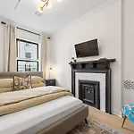 3br Brownstone Near Subway & Columbia Uni Apartment *