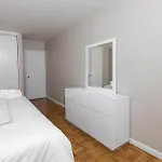 Apartment 2 Bed Ideally Located In Ues Of Manhattan New York