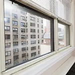 2 Bed Ideally Located In Ues Of Manhattan Apartment New York