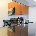 Bright 2 Bedrooms 2 Bathrooms Unit New York