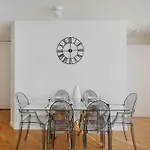 Stunning For 4 2 Bedrooms 2 Bath New York