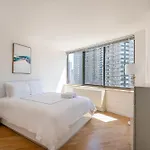 Stunning For 4 2 Bedrooms 2 Bath Apartment New York
