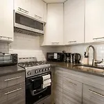 Stylish Brooklyn Getaway, 1Br Plus Kitchen