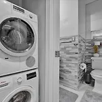 Stylish 3br-2ba In Gramercy Apartment *