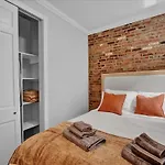 Stylish 3br-2ba In Gramercy New York