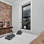 Apartment Stylish 3br-2ba In Gramercy New York