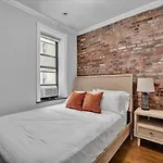 Stylish 3br-2ba In Gramercy *
