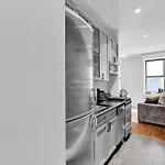 Stylish 3br-2ba In Gramercy -modern & Apartment *