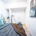 Modern By Park - 3 Br *