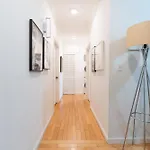 Modern By Park - 3 Br * New York