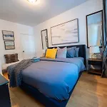 Modern By Park - 3 Br Apartment *