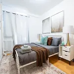 Modern By Park - 3 Br Apartment New York