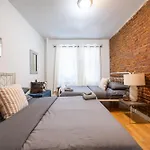 Modern By Park - 3 Br Apartment