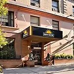 Night Broadway Hotel 3*