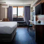 Laguardia Airport Marriott Hotel