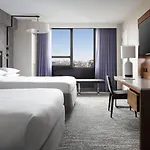 Laguardia Airport Marriott 4*
