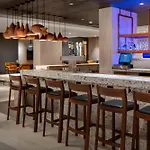 Laguardia Airport Marriott 4*