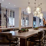 Laguardia Airport Marriott New York