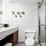 Laguardia Airport Marriott Hotel