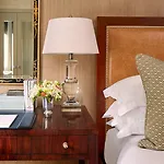 Lowell Hotel 5*