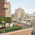 Lowell Hotel