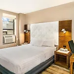 The Gallivant Times Square 4*