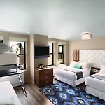 The Gallivant Times Square 4*