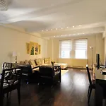 Aparthotel Lombardy New York