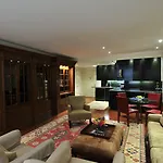 Lombardy Aparthotel