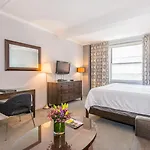 Aparthotel Lombardy New York