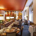 Hotel Warwick 4*
