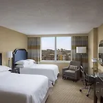 Sheraton Laguardia East Hotel