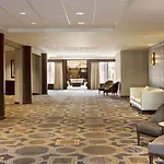 Sheraton Laguardia East 3*