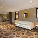 Sheraton Laguardia East Hotel