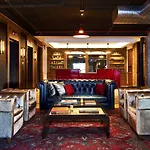 Arthouse 4*