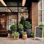 Romer Hell\'S Kitchen