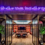 Doubletree Suites By Hilton Nyc - Times Square