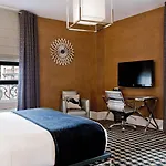 Hotel Ameritania At Times Square 4*
