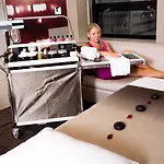 Hyatt Grand Hotel 4*