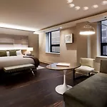 Hyatt Grand Hotel 4*
