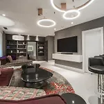 Dream Midtown, By Hyatt