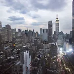 New Yorker By Lotte