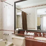 Lucerne Hotel 4*