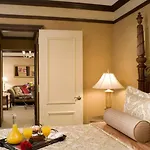 Lucerne Hotel