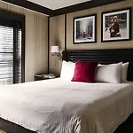 Iroquois Times Square 5*