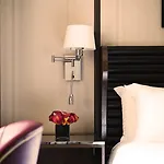 Iroquois Times Square 5* New York